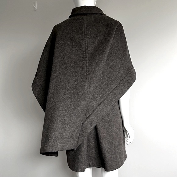 BASQUE Wool Blended Gray Cape Coat. - Picture 2 of 12